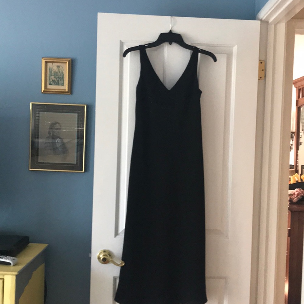 Beautiful cocktail dress!
